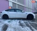 Белый Тесла Модель 3, объемом двигателя 0 л и пробегом 32 тыс. км за 32800 $, фото 3 на Automoto.ua