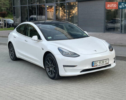 Білий Тесла Модель 3, об'ємом двигуна 0 л та пробігом 262 тис. км за 18400 $, фото 13 на Automoto.ua