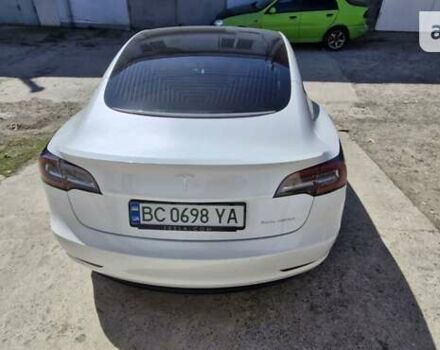 Белый Тесла Модель 3, объемом двигателя 0 л и пробегом 75 тыс. км за 25799 $, фото 7 на Automoto.ua