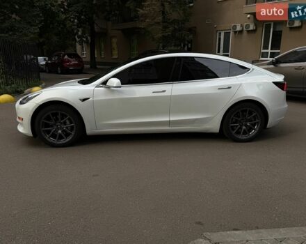 Белый Тесла Модель 3, объемом двигателя 0 л и пробегом 254 тыс. км за 11700 $, фото 1 на Automoto.ua