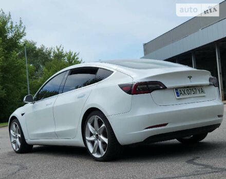 Белый Тесла Модель 3, объемом двигателя 0 л и пробегом 135 тыс. км за 17200 $, фото 12 на Automoto.ua