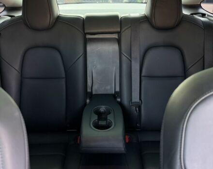 Білий Тесла Модель 3, об'ємом двигуна 0 л та пробігом 115 тис. км за 22800 $, фото 10 на Automoto.ua