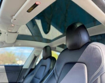 Білий Тесла Модель 3, об'ємом двигуна 0 л та пробігом 30 тис. км за 6900 $, фото 9 на Automoto.ua