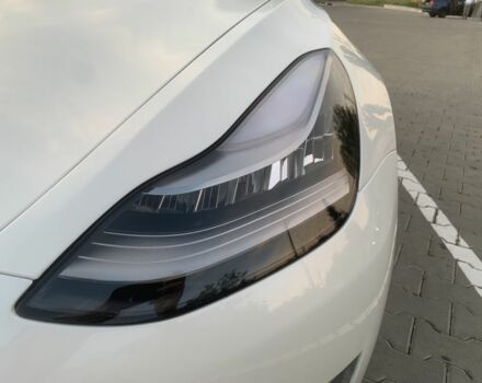 Білий Тесла Модель 3, об'ємом двигуна 0 л та пробігом 74 тис. км за 27500 $, фото 13 на Automoto.ua