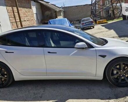 Белый Тесла Модель 3, объемом двигателя 0 л и пробегом 75 тыс. км за 25799 $, фото 8 на Automoto.ua