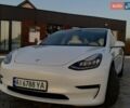 Белый Тесла Модель 3, объемом двигателя 0 л и пробегом 66 тыс. км за 15800 $, фото 5 на Automoto.ua