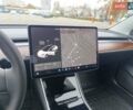 Білий Тесла Модель 3, об'ємом двигуна 0 л та пробігом 151 тис. км за 17300 $, фото 29 на Automoto.ua