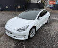 Білий Тесла Модель 3, об'ємом двигуна 0 л та пробігом 64 тис. км за 17500 $, фото 4 на Automoto.ua