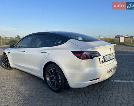 Белый Тесла Модель 3, объемом двигателя 0 л и пробегом 107 тыс. км за 17500 $, фото 3 на Automoto.ua