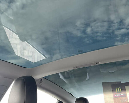 Белый Тесла Модель 3, объемом двигателя 0 л и пробегом 135 тыс. км за 17200 $, фото 2 на Automoto.ua