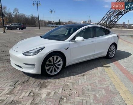Білий Тесла Модель 3, об'ємом двигуна 0 л та пробігом 167 тис. км за 25500 $, фото 7 на Automoto.ua