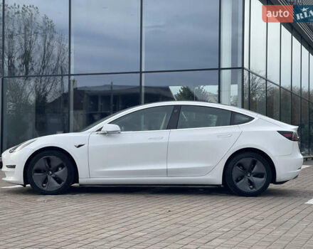 Белый Тесла Модель 3, объемом двигателя 0 л и пробегом 120 тыс. км за 17000 $, фото 6 на Automoto.ua