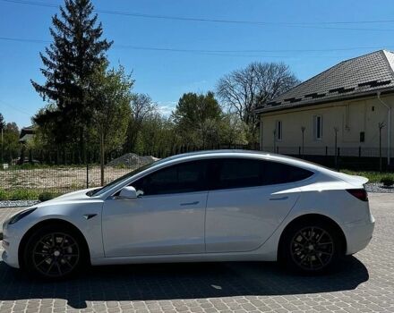 Белый Тесла Модель 3, объемом двигателя 0 л и пробегом 100 тыс. км за 16900 $, фото 13 на Automoto.ua