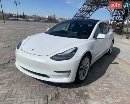 Белый Тесла Модель 3, объемом двигателя 0 л и пробегом 167 тыс. км за 25500 $, фото 31 на Automoto.ua