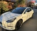 Белый Тесла Модель 3, объемом двигателя 0 л и пробегом 99 тыс. км за 19900 $, фото 39 на Automoto.ua