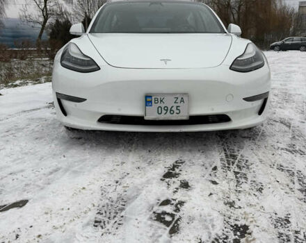 Белый Тесла Модель 3, объемом двигателя 0 л и пробегом 263 тыс. км за 14200 $, фото 2 на Automoto.ua