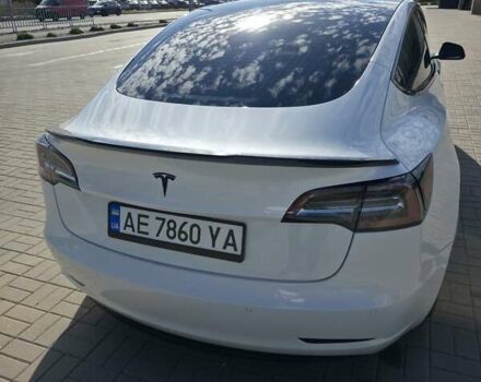 Белый Тесла Модель 3, объемом двигателя 0 л и пробегом 142 тыс. км за 17500 $, фото 27 на Automoto.ua