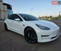 Белый Тесла Модель 3, объемом двигателя 0 л и пробегом 77 тыс. км за 18999 $, фото 3 на Automoto.ua