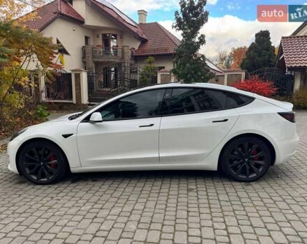 Білий Тесла Модель 3, об'ємом двигуна 0 л та пробігом 105 тис. км за 22250 $, фото 1 на Automoto.ua