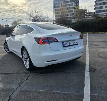 Білий Тесла Модель 3, об'ємом двигуна 0 л та пробігом 140 тис. км за 17400 $, фото 6 на Automoto.ua