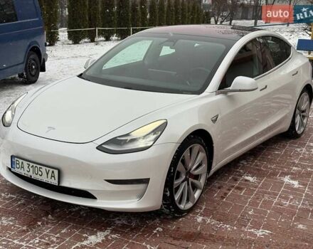 Белый Тесла Модель 3, объемом двигателя 0 л и пробегом 100 тыс. км за 22500 $, фото 11 на Automoto.ua