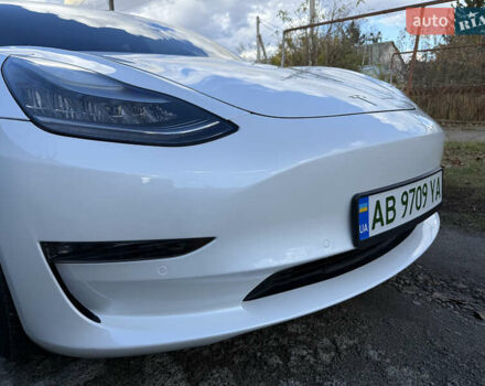 Белый Тесла Модель 3, объемом двигателя 0 л и пробегом 89 тыс. км за 16999 $, фото 10 на Automoto.ua