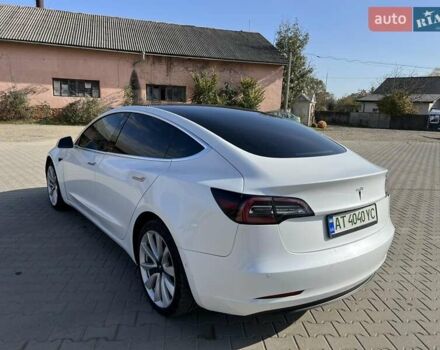 Белый Тесла Модель 3, объемом двигателя 0 л и пробегом 144 тыс. км за 15800 $, фото 7 на Automoto.ua
