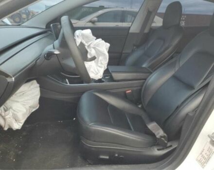 Белый Тесла Модель 3, объемом двигателя 0 л и пробегом 190 тыс. км за 12500 $, фото 6 на Automoto.ua