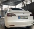 Білий Тесла Модель 3, об'ємом двигуна 0 л та пробігом 95 тис. км за 14999 $, фото 2 на Automoto.ua
