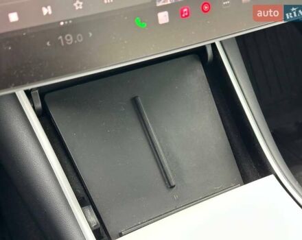 Белый Тесла Модель 3, объемом двигателя 0 л и пробегом 85 тыс. км за 17300 $, фото 19 на Automoto.ua