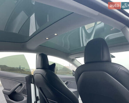 Белый Тесла Модель 3, объемом двигателя 0 л и пробегом 73 тыс. км за 17000 $, фото 38 на Automoto.ua