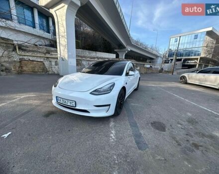 Білий Тесла Модель 3, об'ємом двигуна 0 л та пробігом 139 тис. км за 18600 $, фото 2 на Automoto.ua