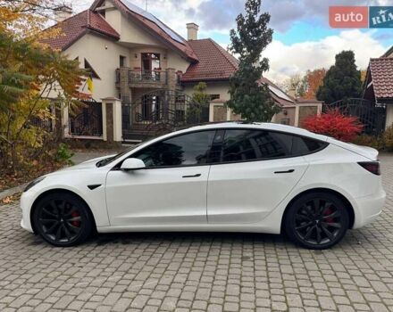 Білий Тесла Модель 3, об'ємом двигуна 0 л та пробігом 105 тис. км за 22250 $, фото 20 на Automoto.ua