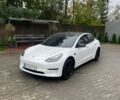 Білий Тесла Модель 3, об'ємом двигуна 0 л та пробігом 170 тис. км за 13700 $, фото 1 на Automoto.ua