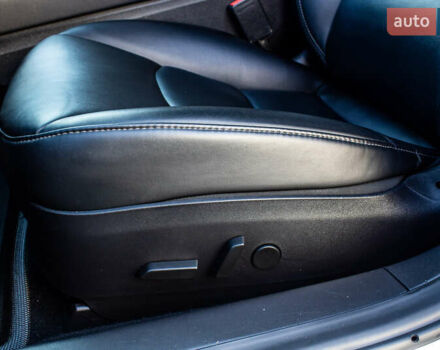 Белый Тесла Модель 3, объемом двигателя 0 л и пробегом 146 тыс. км за 17500 $, фото 43 на Automoto.ua