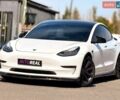 Білий Тесла Модель 3, об'ємом двигуна 0 л та пробігом 103 тис. км за 18900 $, фото 1 на Automoto.ua