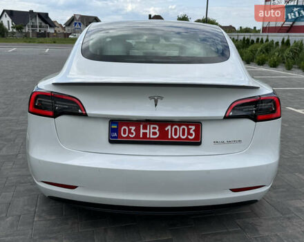 Белый Тесла Модель 3, объемом двигателя 0 л и пробегом 107 тыс. км за 19500 $, фото 18 на Automoto.ua