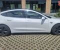 Білий Тесла Модель 3, об'ємом двигуна 0 л та пробігом 59 тис. км за 18000 $, фото 1 на Automoto.ua