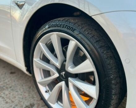 Белый Тесла Модель 3, объемом двигателя 0 л и пробегом 62 тыс. км за 22400 $, фото 10 на Automoto.ua