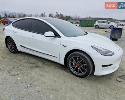 Белый Тесла Модель 3, объемом двигателя 0 л и пробегом 170 тыс. км за 5500 $, фото 2 на Automoto.ua
