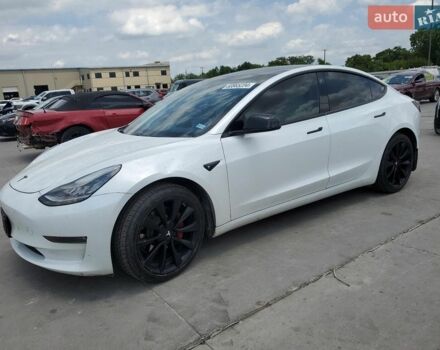 Білий Тесла Модель 3, об'ємом двигуна 0 л та пробігом 56 тис. км за 4500 $, фото 5 на Automoto.ua
