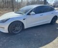 Білий Тесла Модель 3, об'ємом двигуна 0 л та пробігом 210 тис. км за 16500 $, фото 2 на Automoto.ua