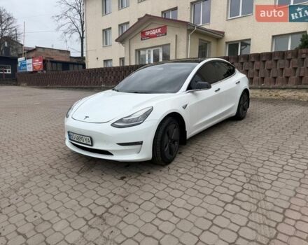 Білий Тесла Модель 3, об'ємом двигуна 0 л та пробігом 94 тис. км за 16700 $, фото 9 на Automoto.ua