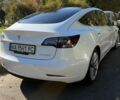 Білий Тесла Модель 3, об'ємом двигуна 0 л та пробігом 155 тис. км за 17500 $, фото 2 на Automoto.ua