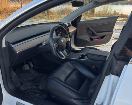 Белый Тесла Модель 3, объемом двигателя 0 л и пробегом 95 тыс. км за 15000 $, фото 15 на Automoto.ua