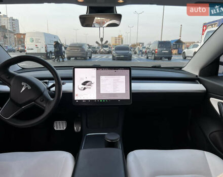 Белый Тесла Модель 3, объемом двигателя 0 л и пробегом 128 тыс. км за 18000 $, фото 9 на Automoto.ua