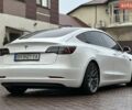 Білий Тесла Модель 3, об'ємом двигуна 0 л та пробігом 80 тис. км за 9800 $, фото 3 на Automoto.ua