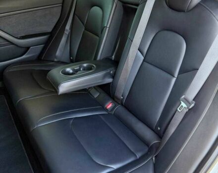 Белый Тесла Модель 3, объемом двигателя 0 л и пробегом 77 тыс. км за 21499 $, фото 17 на Automoto.ua