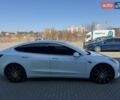 Білий Тесла Модель 3, об'ємом двигуна 0 л та пробігом 88 тис. км за 16999 $, фото 5 на Automoto.ua