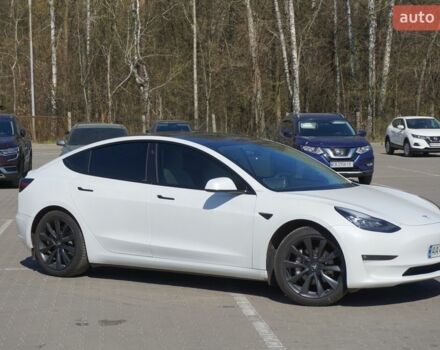 Білий Тесла Модель 3, об'ємом двигуна 0 л та пробігом 122 тис. км за 15800 $, фото 14 на Automoto.ua